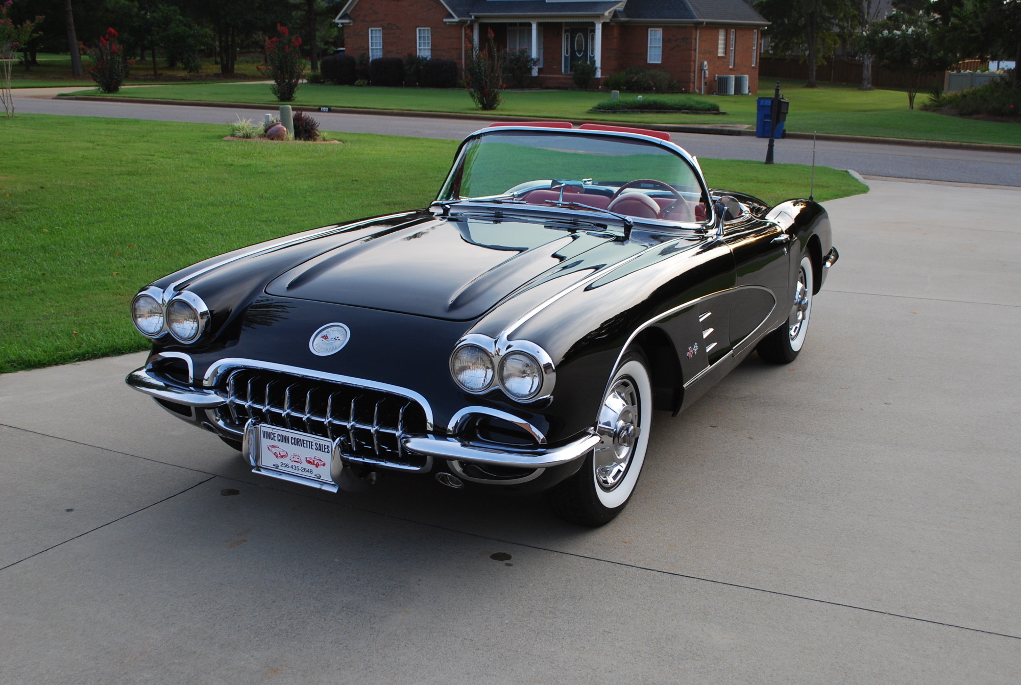 1960 Corvette, Correct 270hp, 2x4Carbs, Black. 