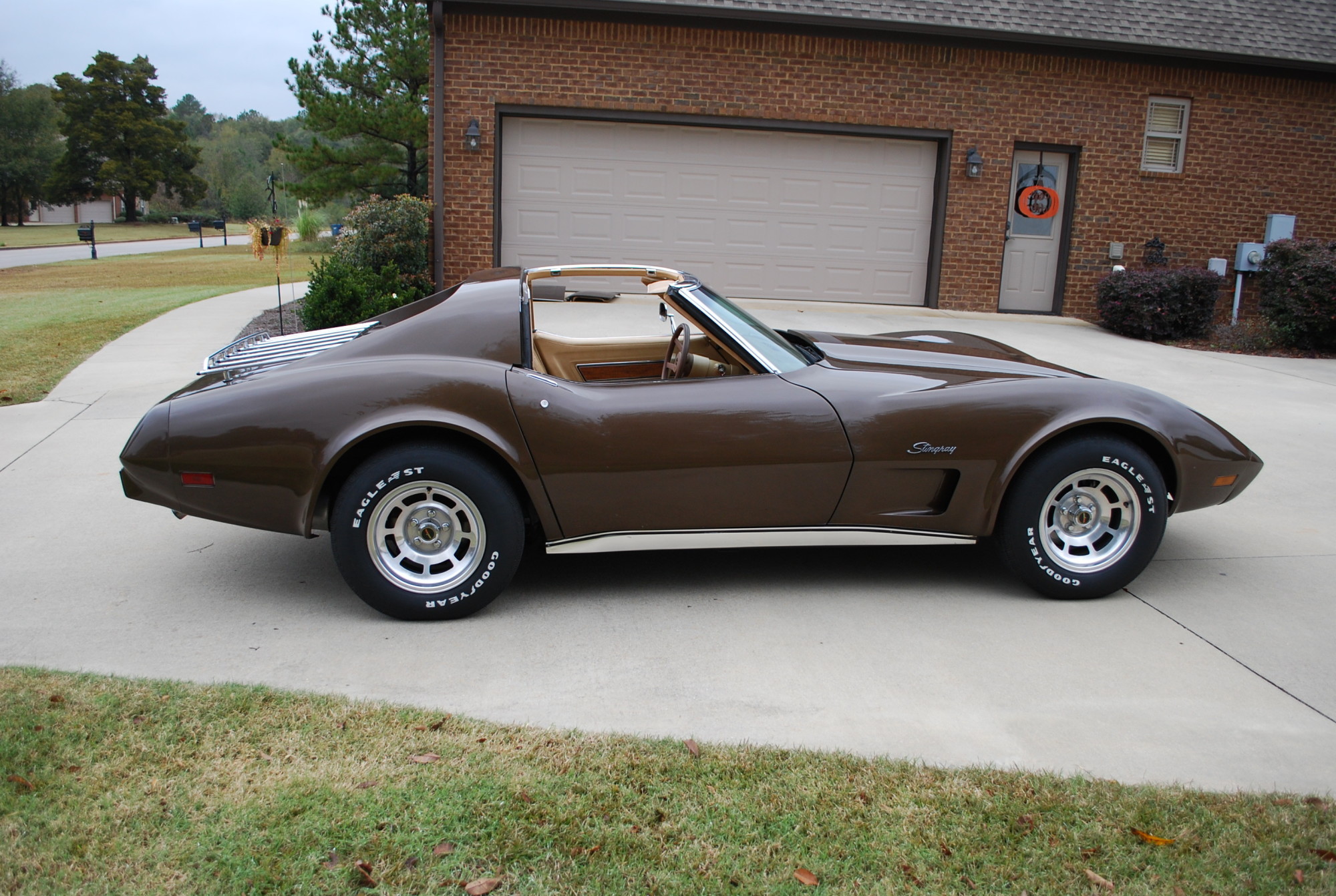 1976 Corvette Brown 37k 020.